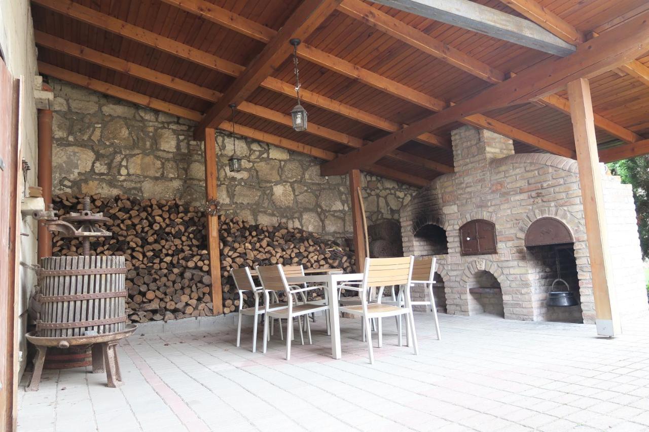 Falusi Vendeghaz Etyek Exterior photo